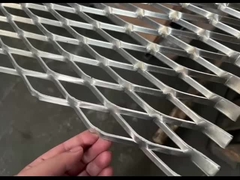 Galwanizowana metalowa siatka druciana z diamentowym otworem 25 * 50 mm 1,2 * 2,4 m