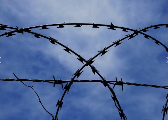 Corrosion Resistant Razor Wire for Effective and Secure Perimeter Protection