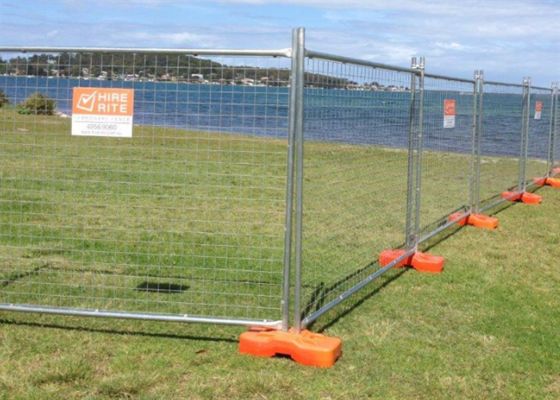 PVC Coated Temporary Perimeter Fence  50x100mm Mesh Hole for Construction