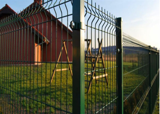 Ocynkowane trójkątne ogrodzenie 3D dla farmy 4,0 mm * 50 * 200 mm Antykorozyjne