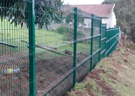 Płyty ogrodzeniowe z galwanizowanym trójkątem o warstwach walcowanych 75*150 mm
