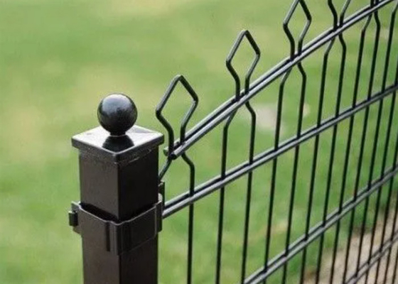 Ogrodzenie z drutu podwójnej pętli o długości 6x7 stóp z drutem dla zabezpieczeń 2,0*2,5m*4,0mm