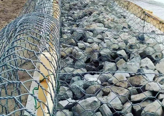 ASTM A974 HDG Gabion Wire Mesh 80 x 100 mm do ochrony mostów