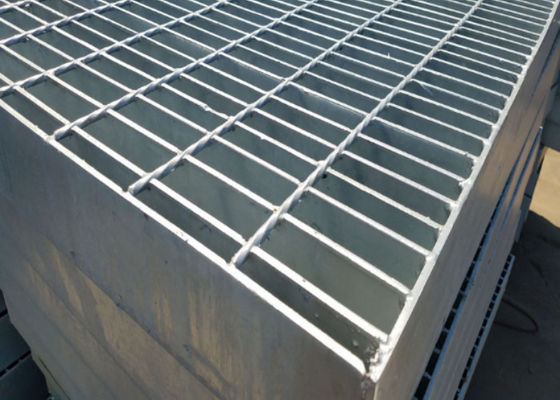 Modułowa krata pomostowa ocynkowana 1200x3000mm z wstępnie zmontowanymi panelami