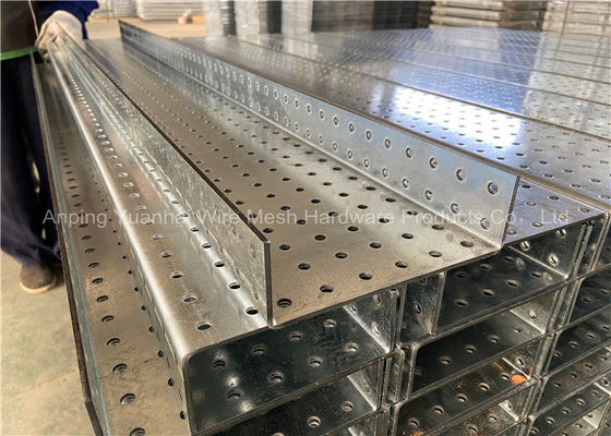 HDG 1600 * 153 * 50 mm Perforowana siatka druciana U kanał nadprożowy
