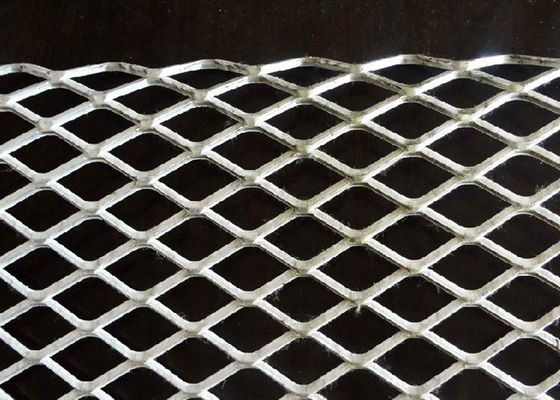 Ocynkowana ogniowo 3/4 spłaszczona, rozciągnięta, rozciągnięta metalowa siatka druciana na stopnie schodowe