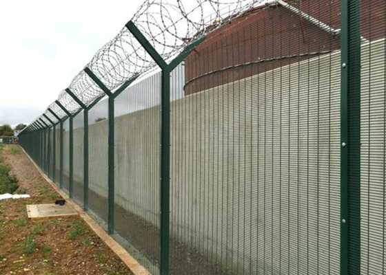 Clear View Clearvu 358 Ogrodzenie zabezpieczające Anty wspinaczka na boisko sportowe